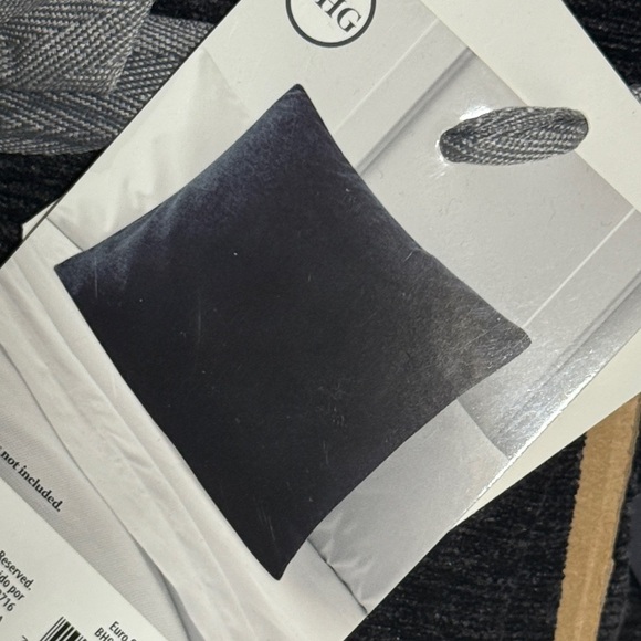 TWO Better Homes And Gardens Black Euro Sham - Picture 3 of 3